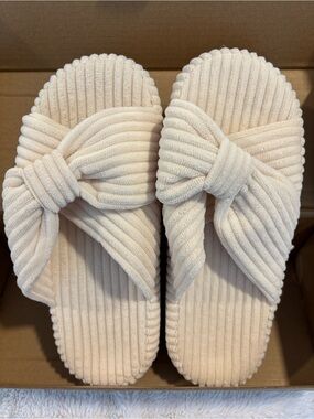 Women’s Slippers